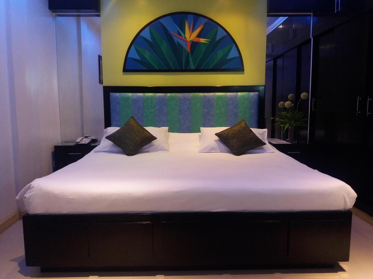 Fields Walking Street Hotel Angeles Dış mekan fotoğraf